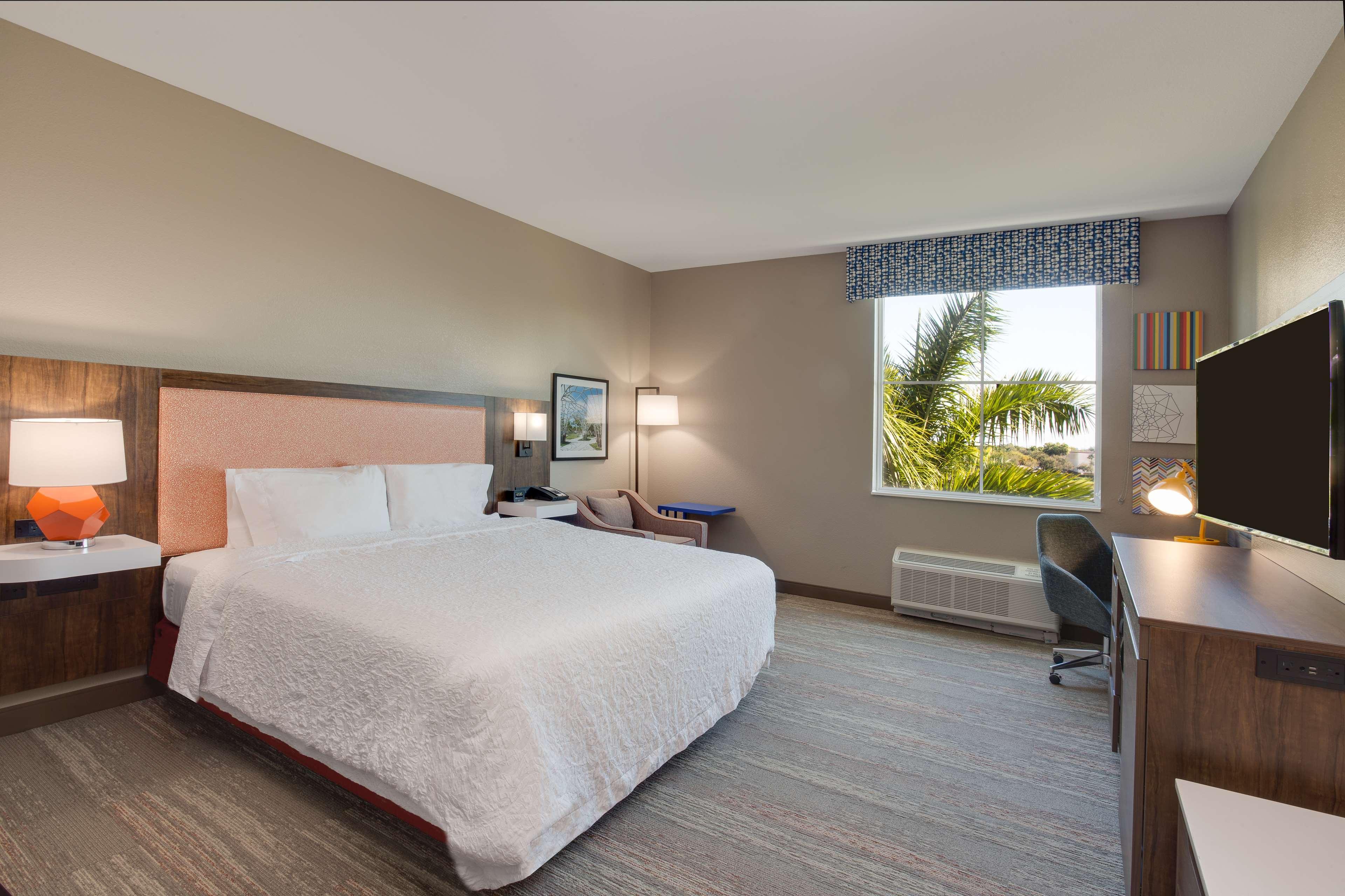 Hampton Inn & Suites Fort Lauderdale - Miramar Exterior photo