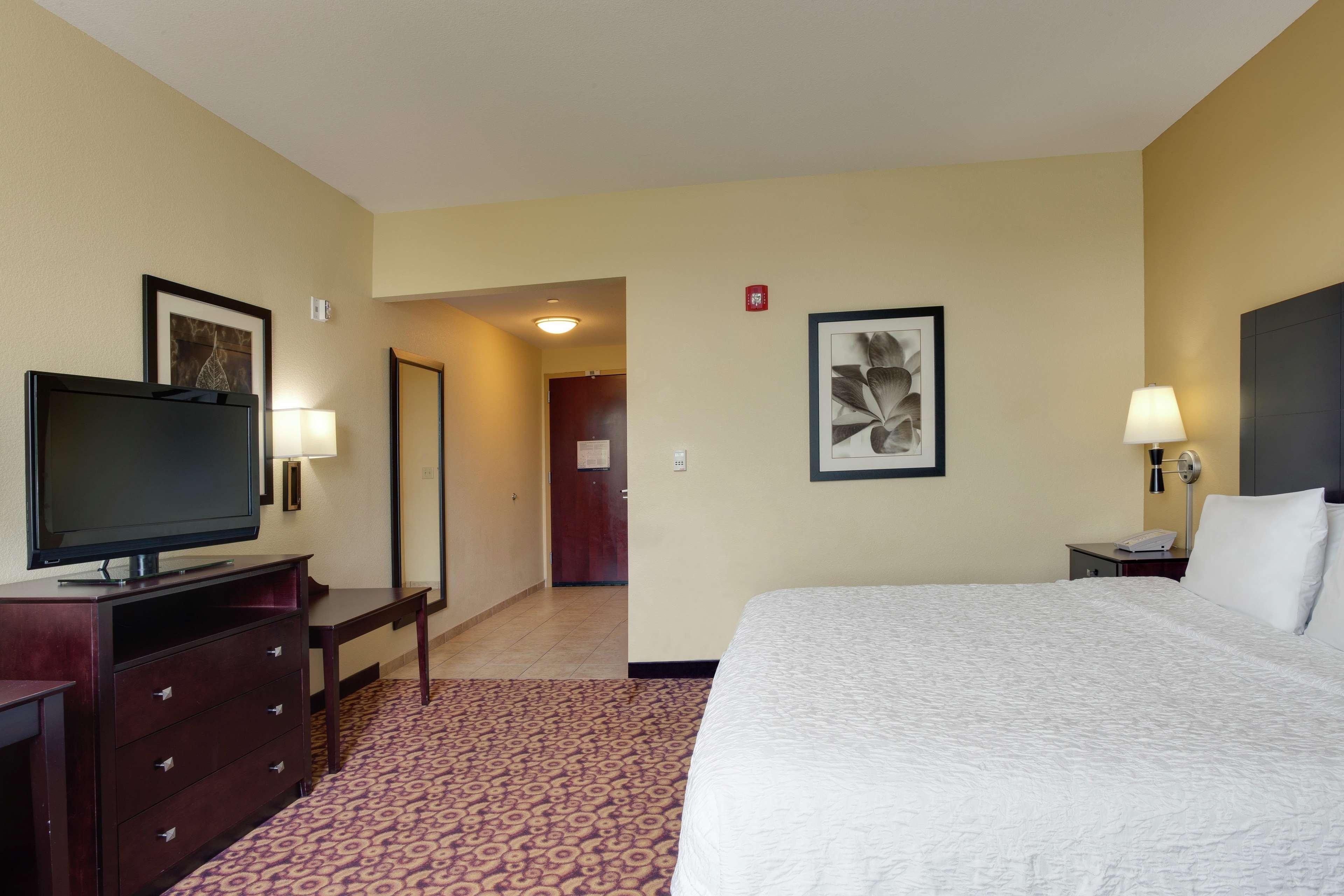Hampton Inn & Suites Fort Lauderdale - Miramar Exterior photo