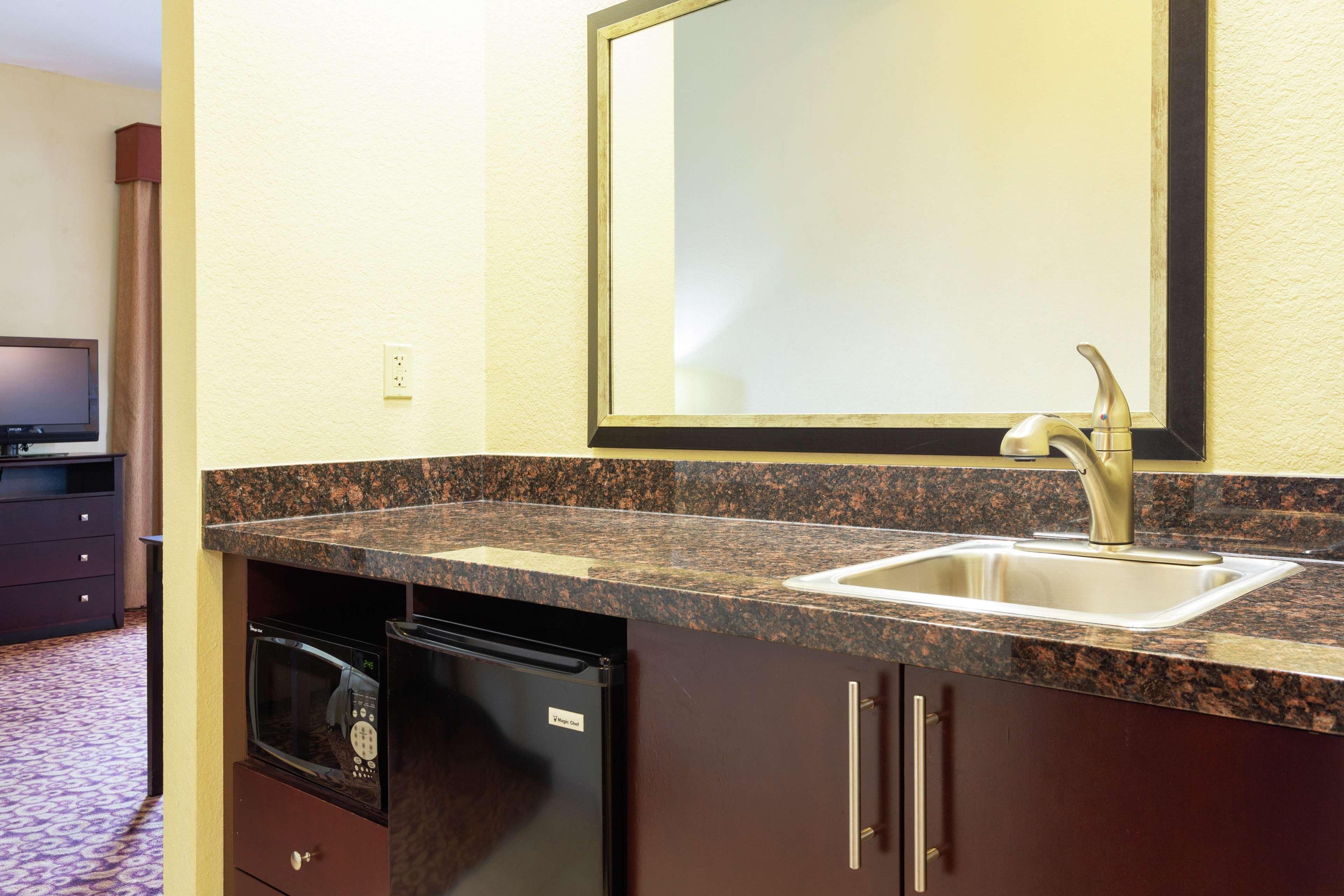 Hampton Inn & Suites Fort Lauderdale - Miramar Exterior photo