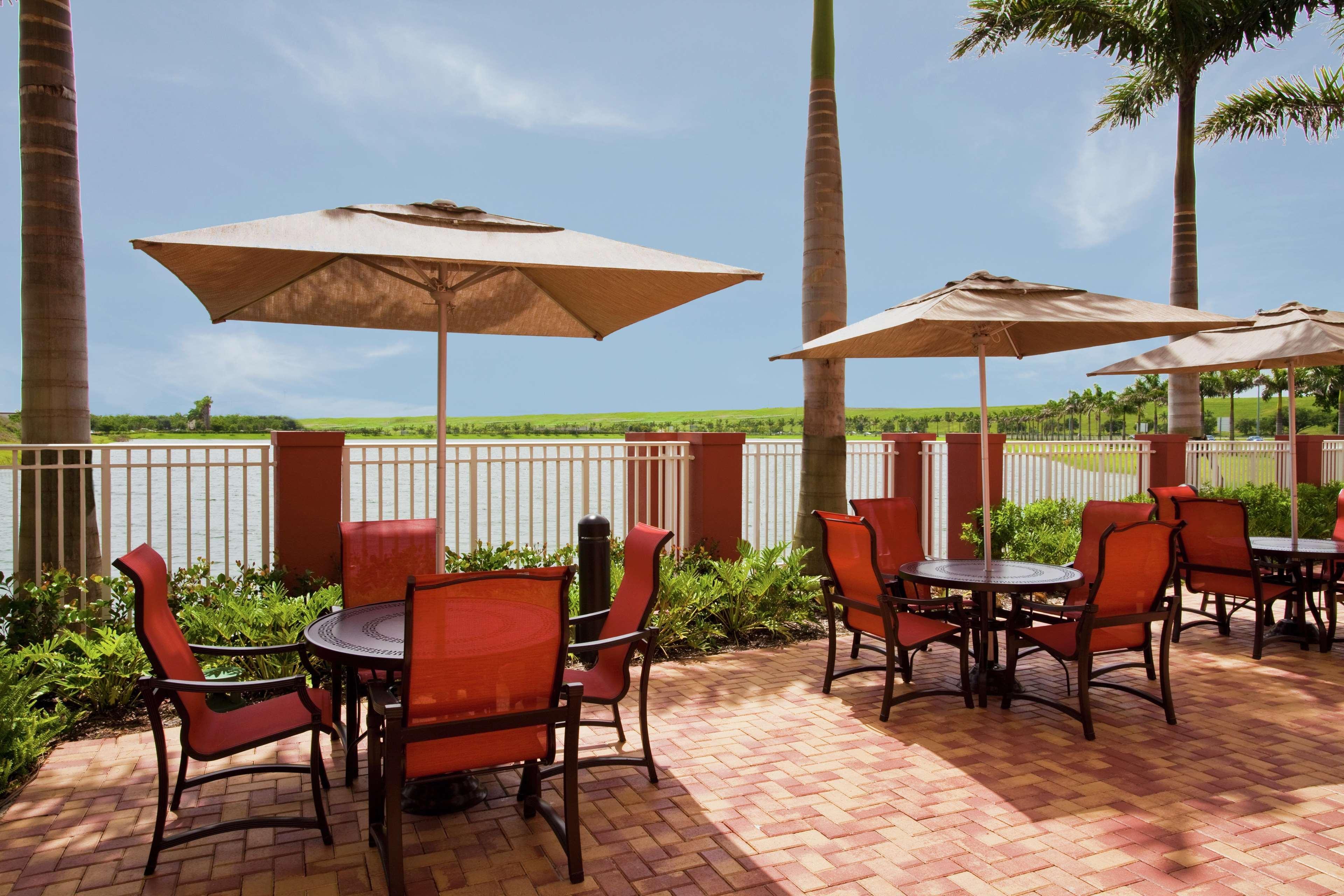 Hampton Inn & Suites Fort Lauderdale - Miramar Exterior photo