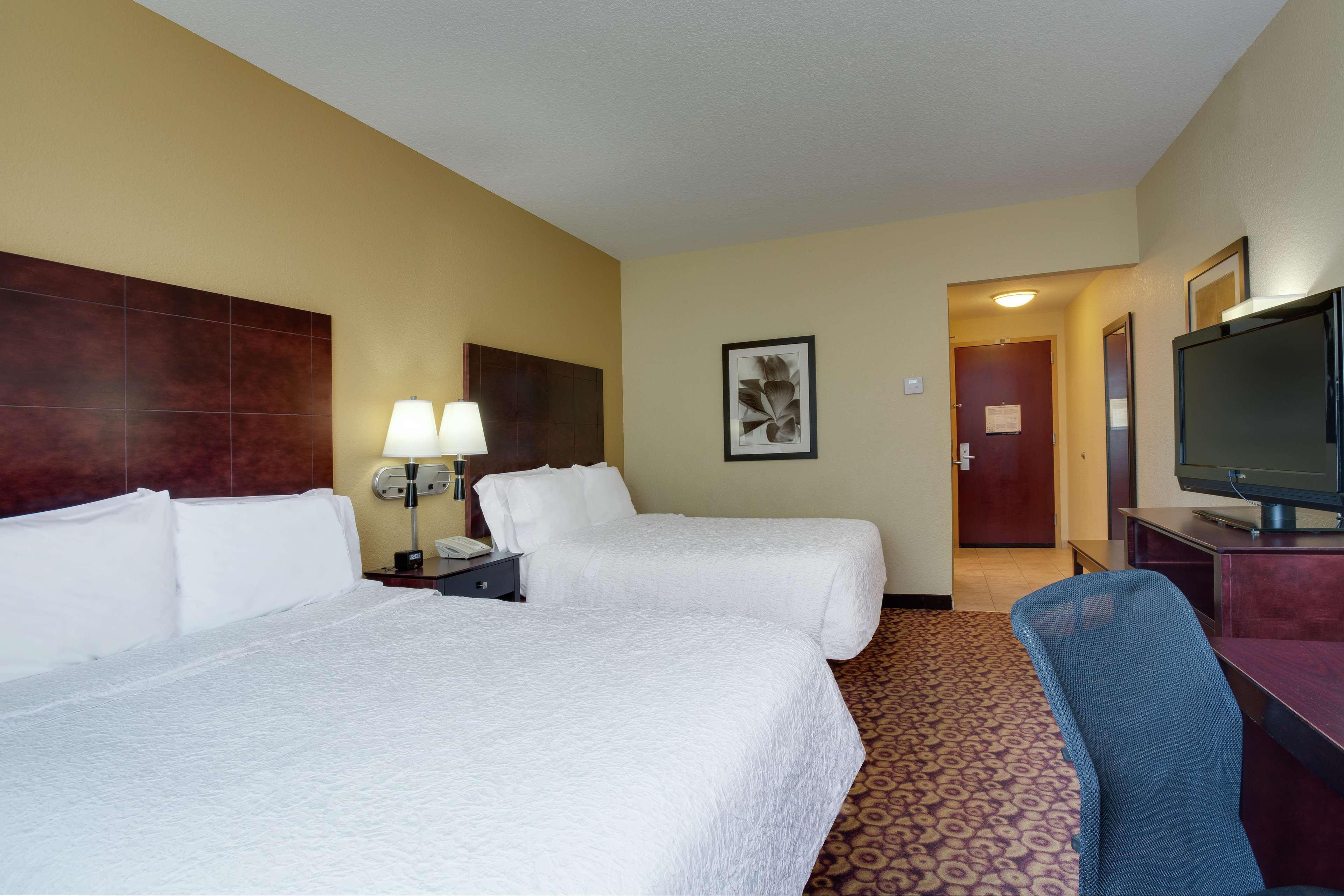 Hampton Inn & Suites Fort Lauderdale - Miramar Exterior photo