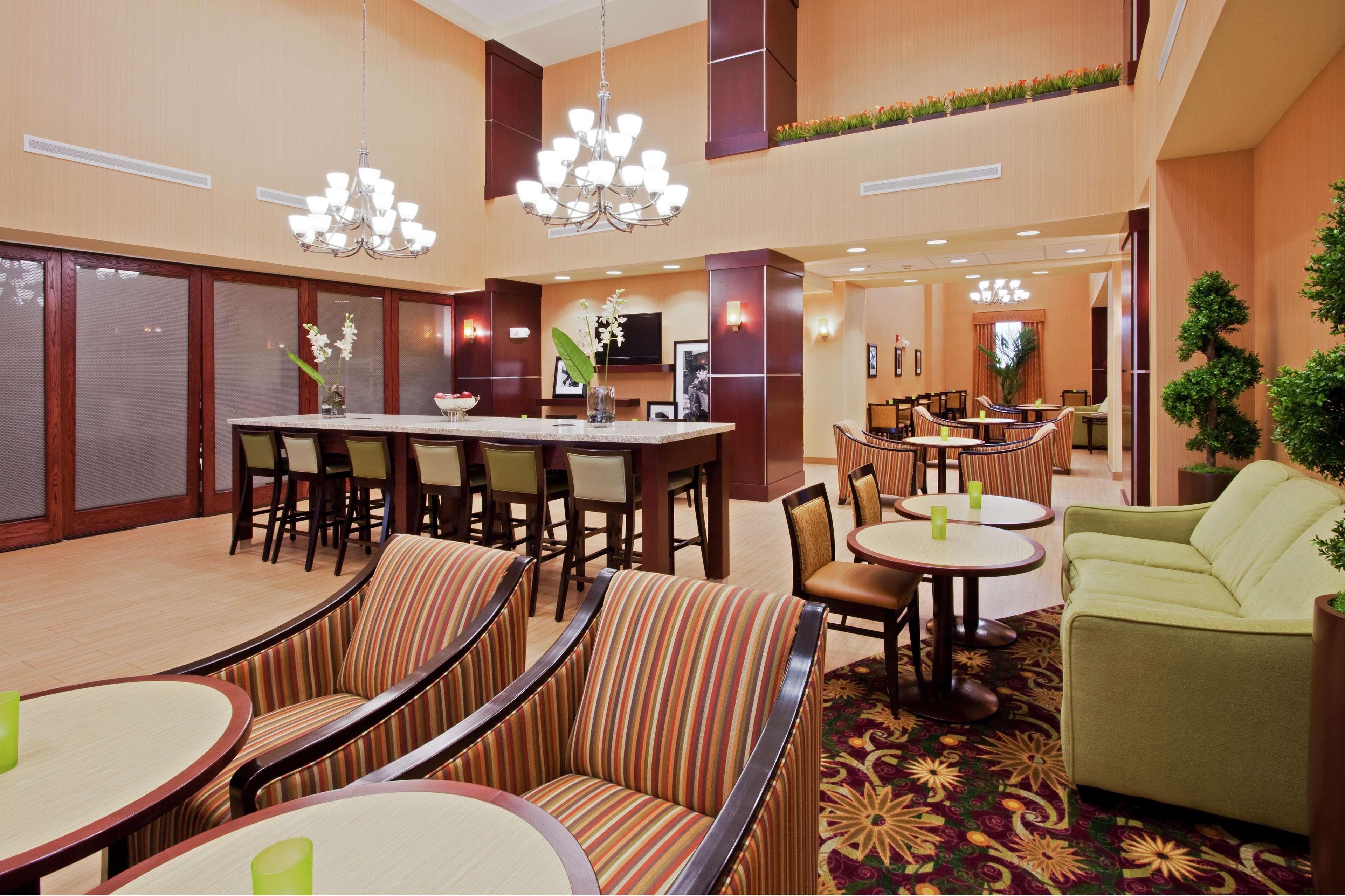 Hampton Inn & Suites Fort Lauderdale - Miramar Exterior photo