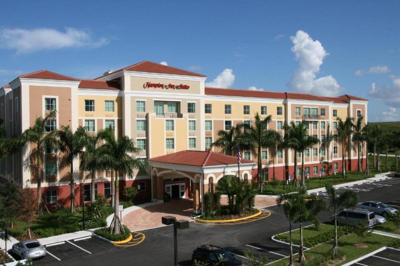 Hampton Inn & Suites Fort Lauderdale - Miramar Exterior photo
