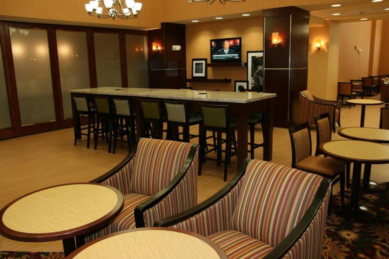 Hampton Inn & Suites Fort Lauderdale - Miramar Exterior photo