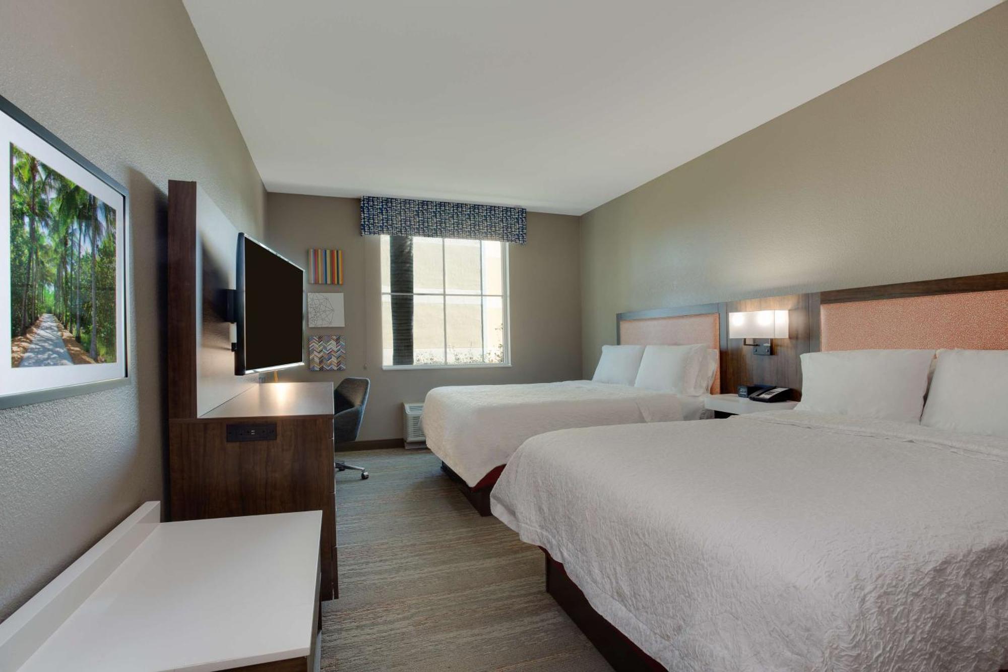 Hampton Inn & Suites Fort Lauderdale - Miramar Exterior photo